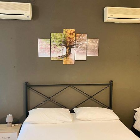 Viale Manzoni Hotell Sassuolo Exteriör bild