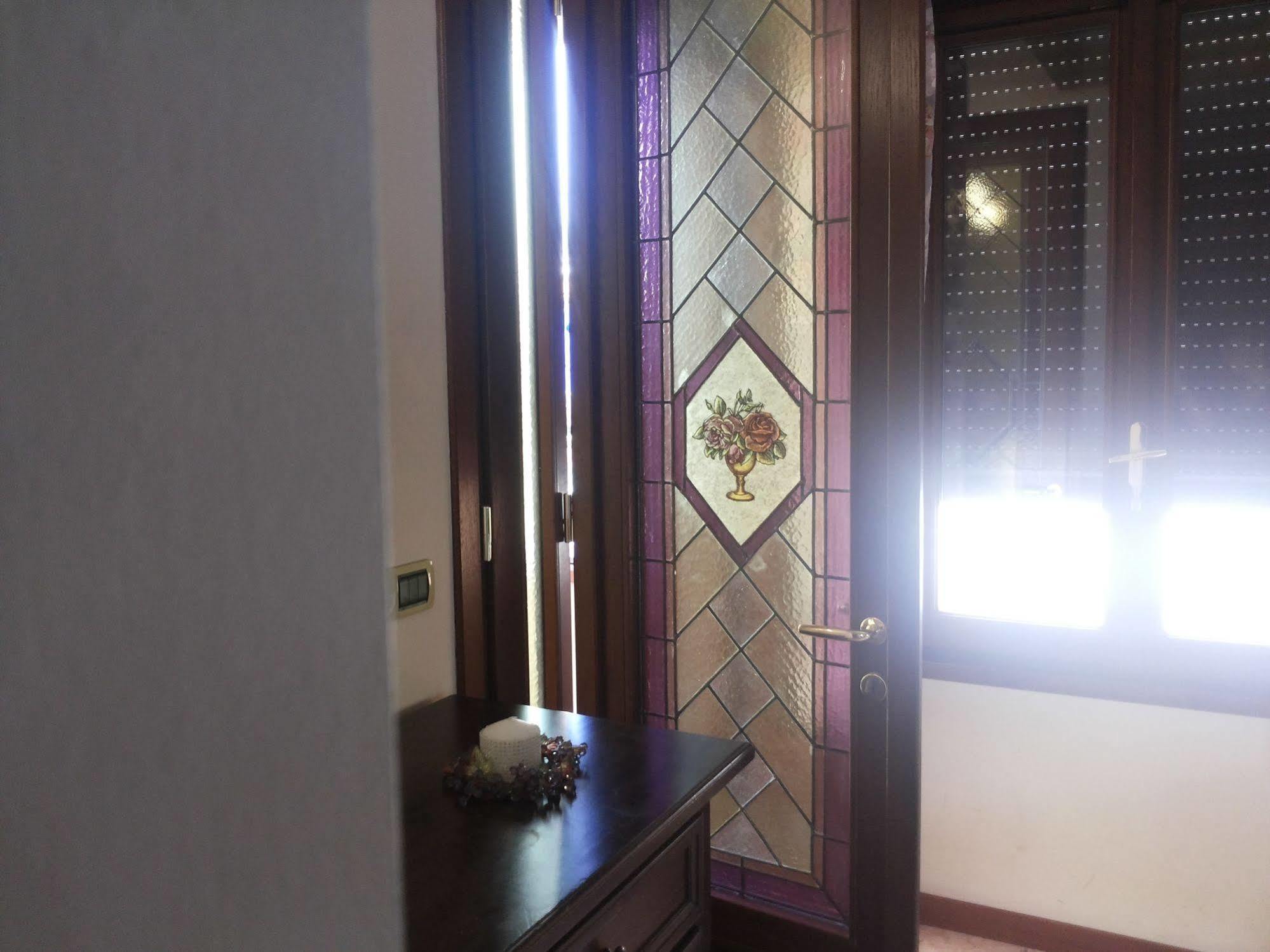 Viale Manzoni Hotell Sassuolo Exteriör bild